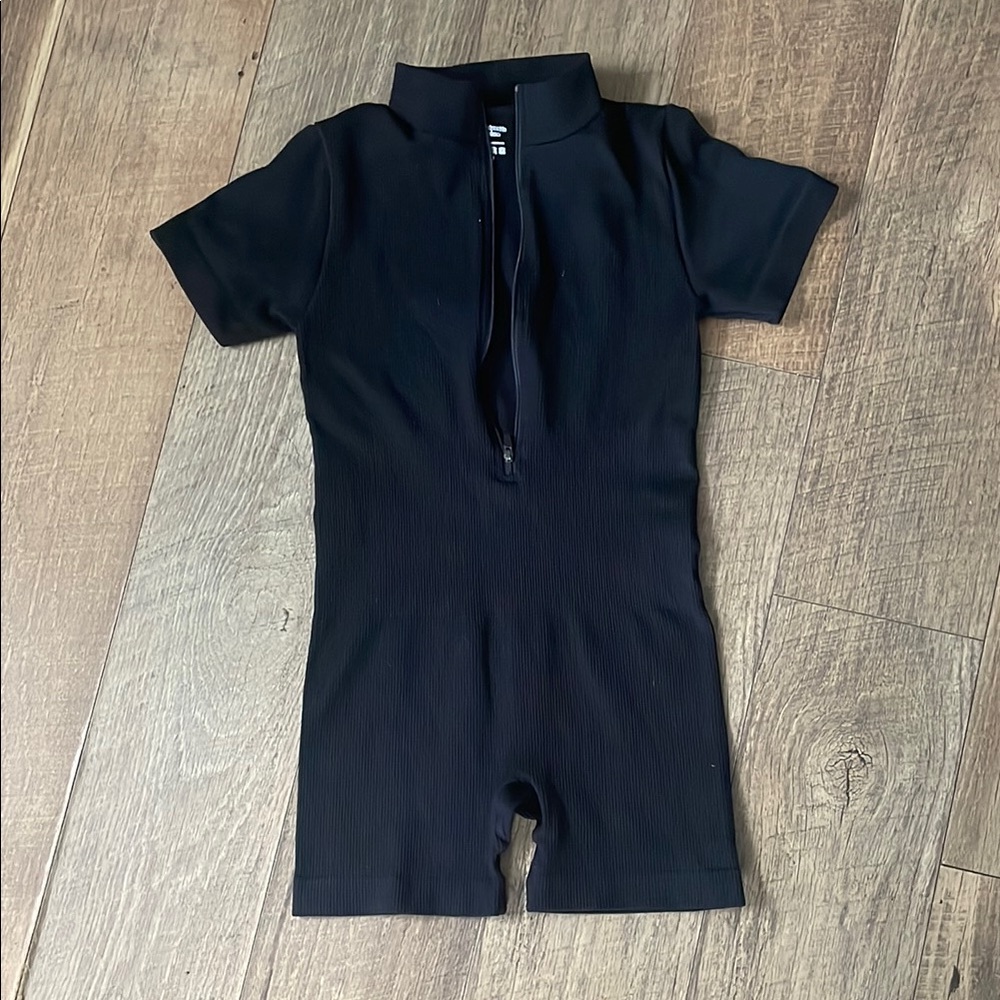 Black Short Sleeve Zip-Up Romper